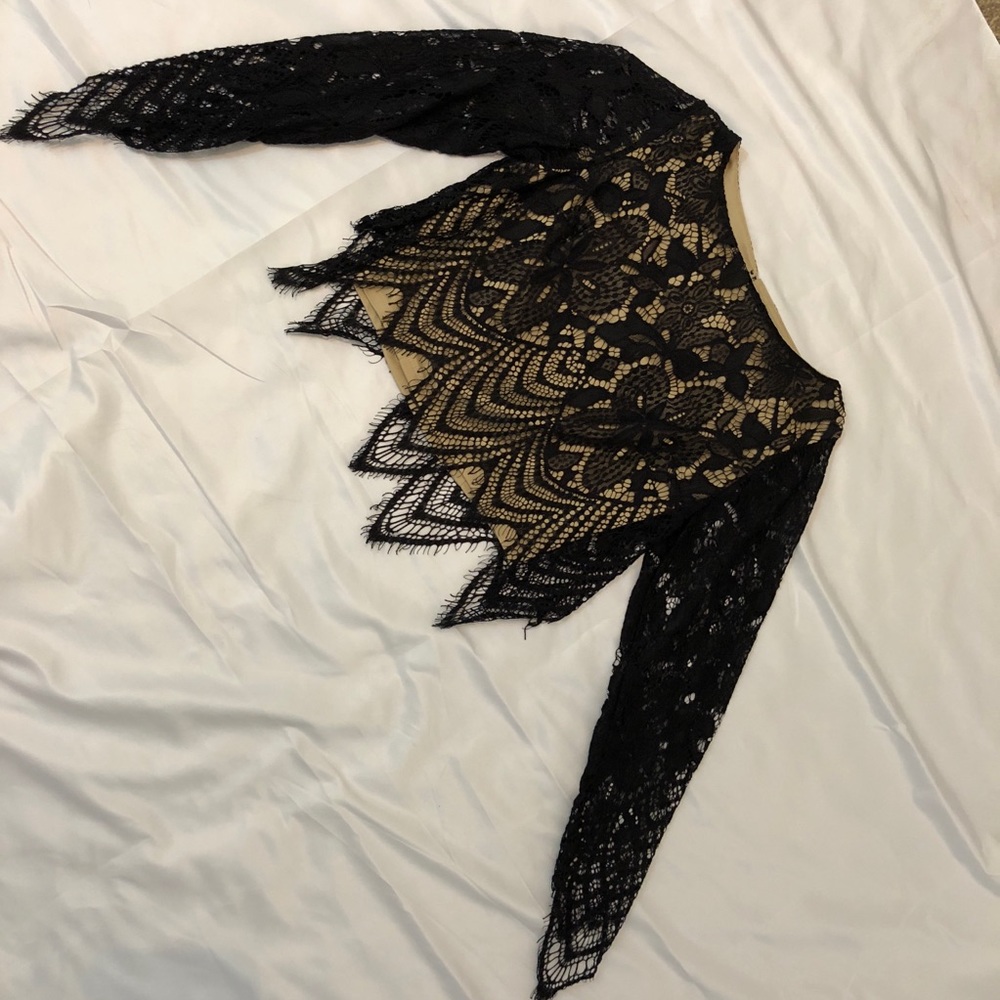 GUESS Lace Crop Top